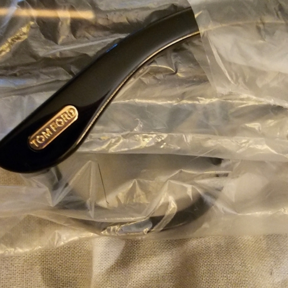 TOM FORD ANOUSHKA SUNGLASSES NWOT NEVER WORN. - Picture 7 of 12